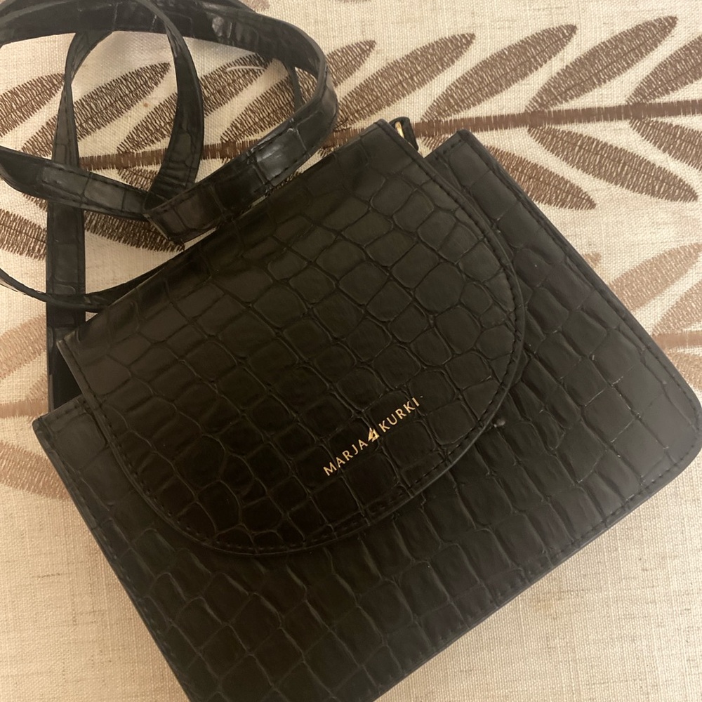 Black Croc-Embossed Women's Bag